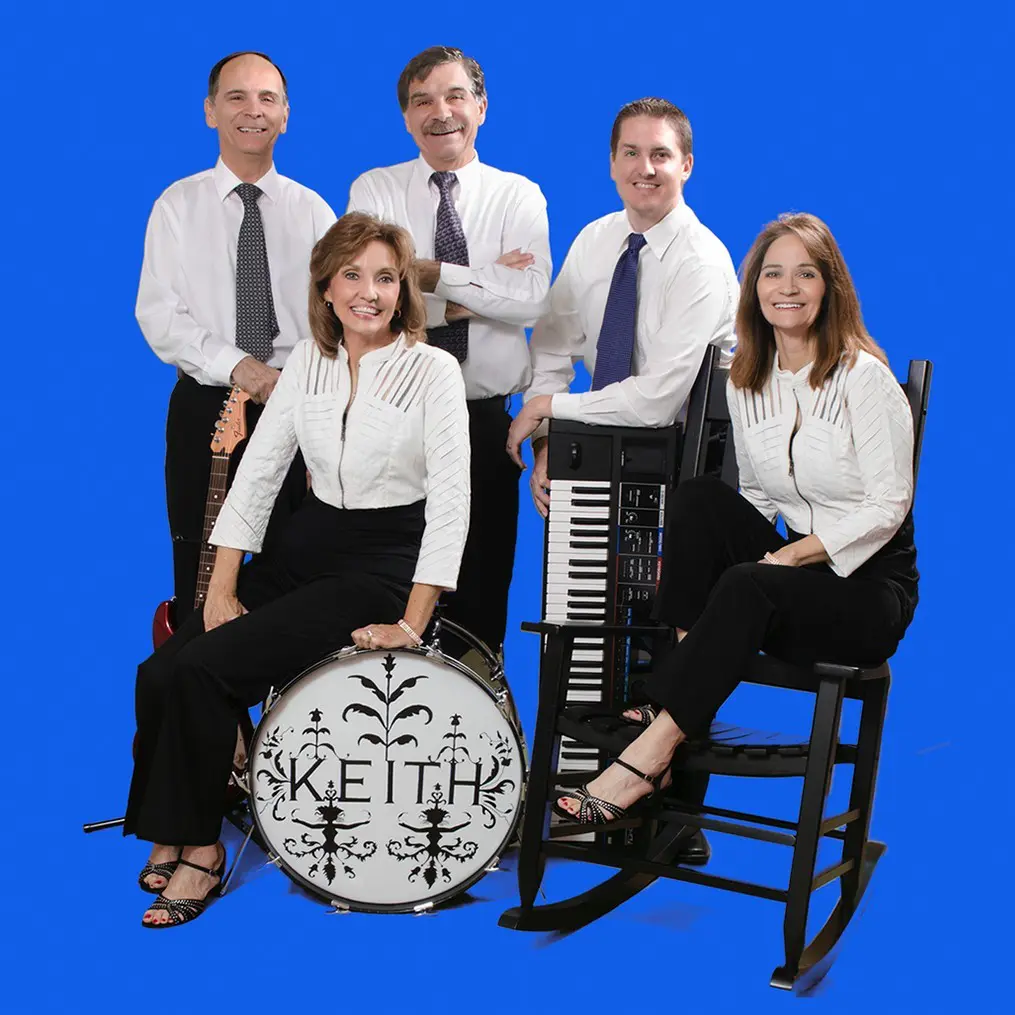 Complete members of the Keith Band